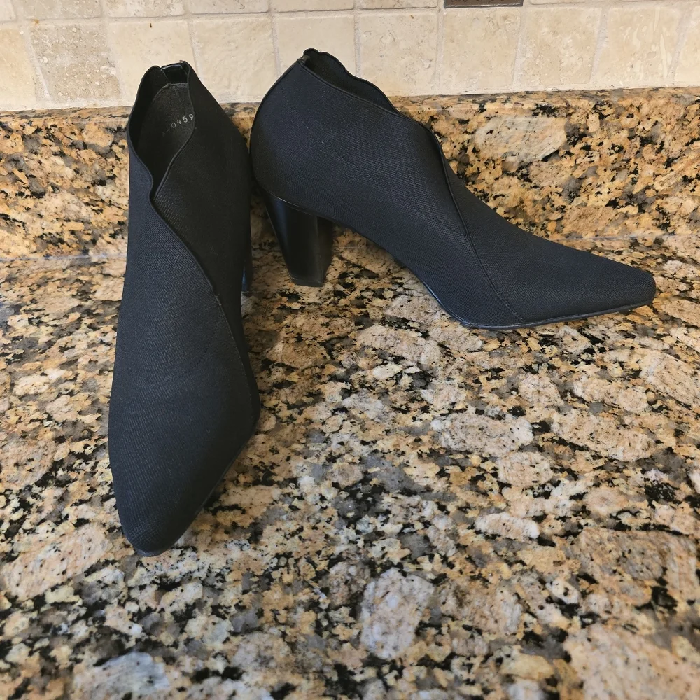 Stuart Weitzman Pointed Toe Ankle Boots‎ Women's Size Black Heeled Canvas sz 7